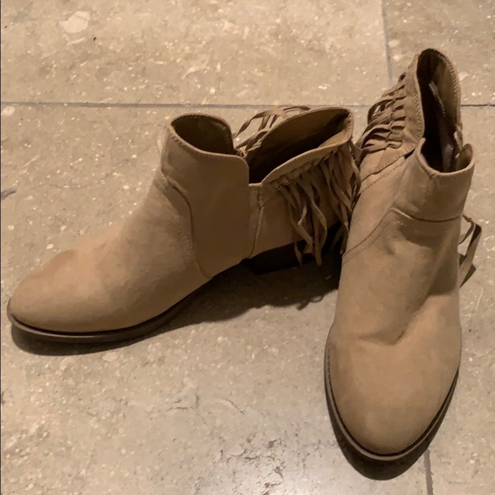 Shoes - Picture 2 of 2